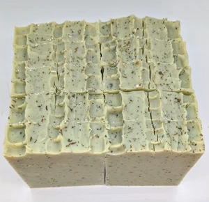 Minty Shea Butter w/ Kaolin Clay - Picture 1 of 4