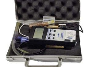 Fisher Scientific Traceable Pressure Meter Calibrated 100psi-50 BAR W/ Case - Picture 1 of 9