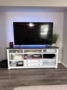 ‼️⚠️TV PLUS TV STAND BUNDLE ⚠️‼️ - Picture 1 of 11