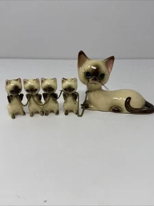 Vintage Norcrest Porcelain Siamese Mama Cat 4 Kittens On Chain Japan - Picture 1 of 6