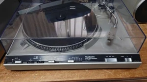 Technics SL-3300 Turntable DirectDrive Ortofon N15mk2 Cartridge & NAGAOKA Stylus - Picture 1 of 9
