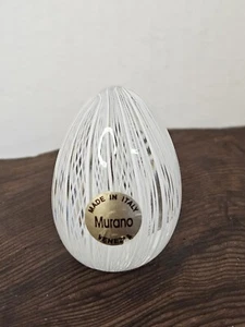 Vintage Murano Hand Blown Art Glass Egg Paperweight Italy - Picture 1 of 9