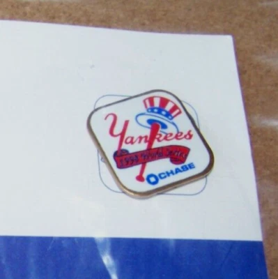 New York Yankees pin 1998 World Series Chase SGA sealed backing card WS NY 42604 - Image 1 of 4