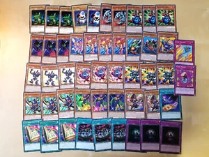 Toon Deck YU-GI-OH Karten Blauäugiger Buster Dunkler Magier schädel Wiederholung - Bild 1 von 1