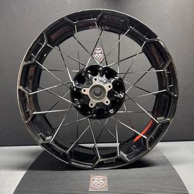 Rueda delantera Harley Davidson CVO Touring 25' radios "fundido con cordones" 19 pulgadas OEM Foto 1 de 4