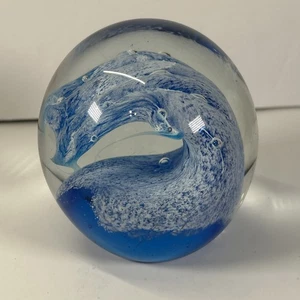 Sfera di vetro soffiato a mano onde oceaniche - palla di vetro ferma carta - decorazione casa - pesante - 2,3 libbre - Foto 1 di 19