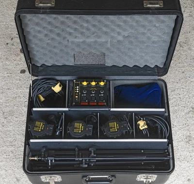 Dedolight complete 3 head  lighting Kit -With DPI Projector lens etc - Image 1 of 4