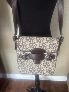 DKNY Logo Crossbody Women’s Handbag Brown Purse - Picture 1 of 5