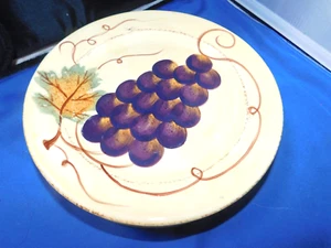 SET OF FOUR TABLETOPS UNLIMITED 9" VINO HAND PAINTED GRAPE LEAF PLATES - Picture 1 of 6