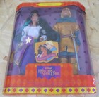 Il Gobbo Di Notre Dame ESMERALDA e PHOEBUS GIFT SET Disney Bambola Doll RARO