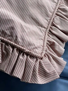 High End Quality Taffeta Pink Mauve & Mini Striped Pillowcases w/ Ruffle 28 x 18 - Picture 1 of 5