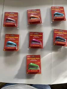 Mini Magnetic Stapler With Built-in Staple Remover And 1000 Standard Staples - Picture 1 of 9