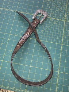 Size 26 NoconA leather Western Belt Girls Ladies Small With Flowers - Picture 1 of 8