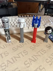 Set Of 4 Pez Dispensers - Picture 1 of 5