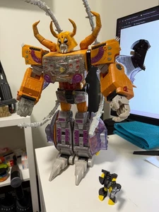 Transformers Armada Unicron w Deadend - Picture 1 of 3