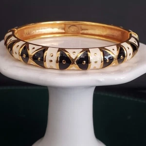 Vtg JOAN RIVERS Hinged Bangle Cream and Black Enamel Bowtie Designer Signed - Picture 1 of 8