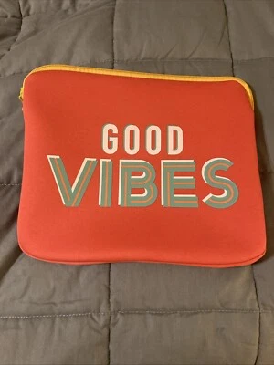 Bolsa para Tablet “Good Vibes”.    8,5 X10 pulgadas.  Perfecto para adolescentes. Foto 1 de 2