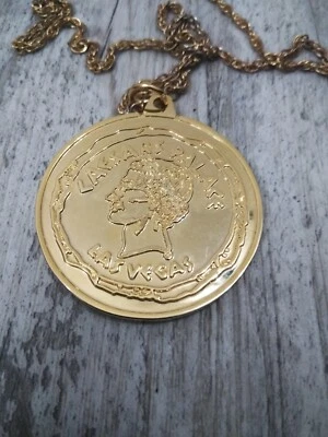 Vtg Caesar Palace Casino Vegas Coin gold medal pendant 2''  chain 24'' - Image 1 of 4