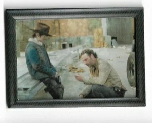 THE WALKING DEAD SEASON 3 PART 1 TRADING CARDS SHADOWBOX CARD GF-08 - Picture 1 of 3