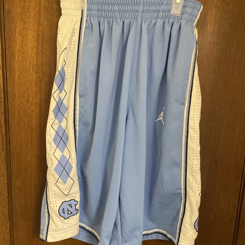 MENS NORTH CAROLINA TAR HEELS NCAA COLLEGE BASKETBALL SHORTS NIKE JORDAN SMALL Cover