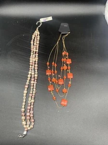 Lote de 2 piezas de disfraz joyería 1 collar hecho a mano, 1 garganta con cuentas Liz Claiborne - Imagen 1 de 6