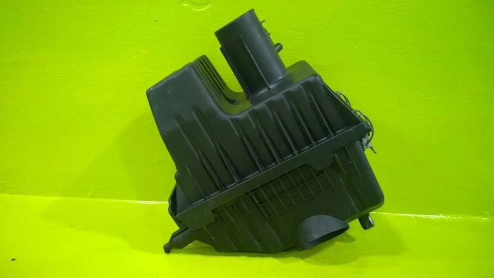 08 MERCURY MARINER 2.3L AIR CLEANER BOX OEM 3022-29 - Image 1 of 3