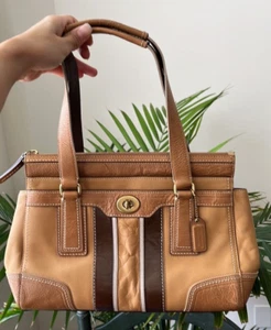 Coach Vintage Embossed Leather Hampton Striped Shoulder Bag in EUC - Picture 1 of 11