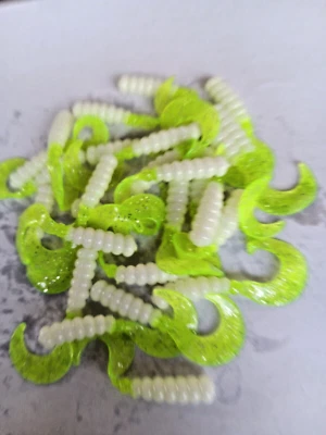 SOUTHERN PRO 25pk 2" HG43 White Lightning Hot Grub Twister Tails Crappie Walleye Bass