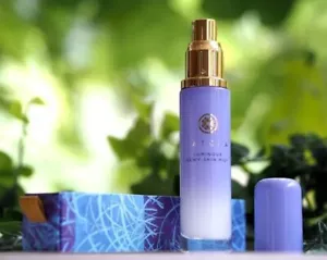TATCHA LUMINOUS ROWY SKIN BRUT en tamaño completo / 40 ml-1,35 fl. oz. - Imagen 1 de 1