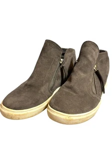 Madden Girl Women’s Gray Suede Shoe Boots 6 1/2 Zippered Sides - Picture 1 of 5