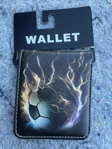 FUSSBALL Geldbörse - BRANDNEU - unbekannte Marke oder woraus es besteht - Bild 1 von 6
