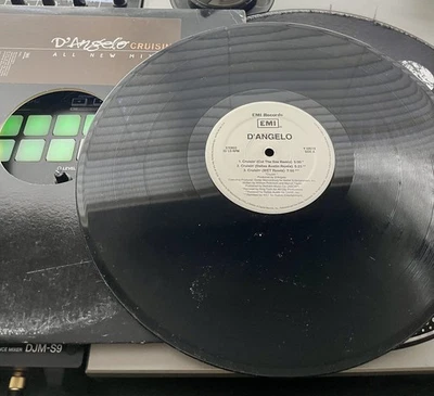 D'Angelo – Cruisin' OG 1995 Press 12" In OG Cover NM/VG - Image 1 of 2
