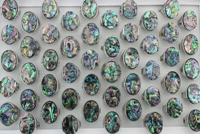 Venta al por mayor lotes mixtos 35 piezas anillos para mujer encantadores joyas de concha grande anillo P de plata Foto 1 de 4