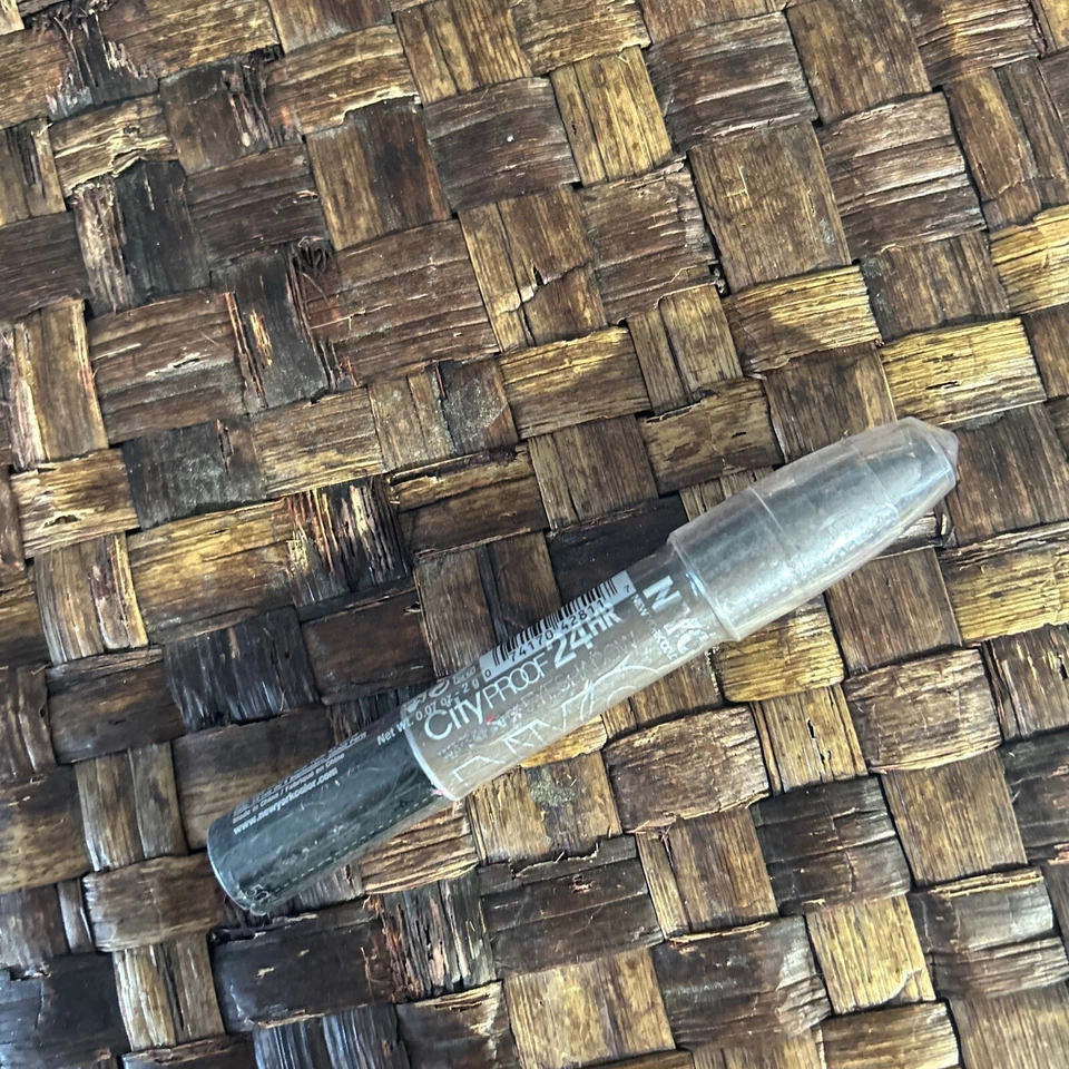 NYC City Proof 24HR Waterproof Eye Shadow 610 TRIBECA TAUPE sealed NWOB - Image 1 of 1