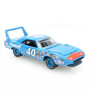 PETE HAMILTON #40 PLYMOUTH SUPERBIRD JOHNNY LIGHTNING 1:64 RUBBER TIRES MINT - Picture 1 of 7