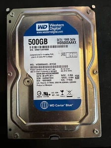 Disco duro Western Digital 500 GB SATA/16 MB de caché WD5000AAKX - Imagen 1 de 1
