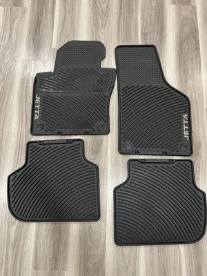 Juego de alfombrillas delanteras y traseras de goma negras OEM para VW Volkswagen Jetta 2011-2018 Foto 1 de 4