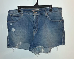 Pantaloncini corti a vita alta firmati Levis Medium Denim Heritage taglia 16 - Foto 1 di 2