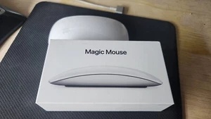 Apple Magic Mouse 2 Wireless Bluetooth Multi-Touch A1657 - wie neu - Bild 1 von 4