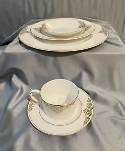 Wedgwood Bone China Vera Wang Empress Jewel Dinner Set 5 Pcs Excellent Cond - Picture 1 of 19