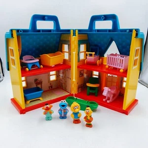 Tyco Sesame Street Baby Doll House Big Bird Ernie Cookie Monster 1991 ILLCO - Picture 1 of 13