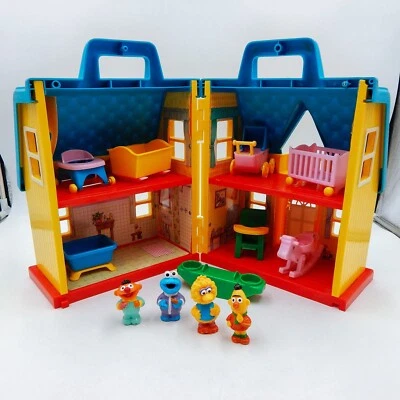 Tyco Sesame Street Baby Doll House Big Bird Ernie Cookie Monster 1991 ILLCO - Imagem 1 de 4