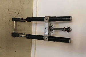 2009 United Motors Hyosung v2s 250 forks and lower triple tree - Picture 1 of 10