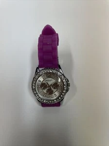 Ashley Princess Women's Rubber Strap Watch. New Battery￼ - Picture 1 of 6