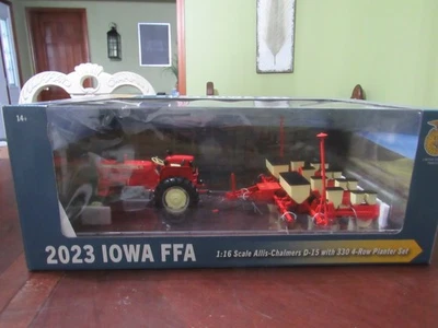 SPECCAST 1/16 2023 IOWA FFA ALLIS-CAHLMERS D15 TRACTOR W/330 4-ROW PLANTER - NIB - Image 1 of 4