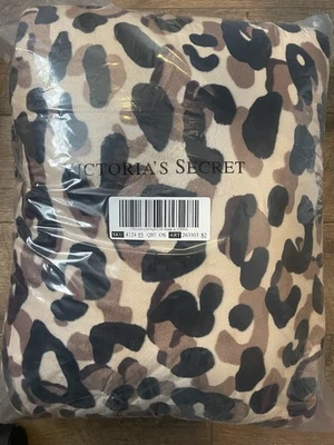 NEW Victoria's Secret PINK Leopard Sherpa Blanket BIG SIZE 60 X 72 Animal Print - Image 1 of 3