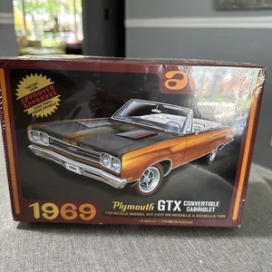 AMT 1969 Plymouth GTX Convertable Cabriolet New Sealed - Picture 1 of 9