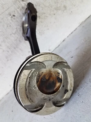 Hyundai Veloster 2012-2015 pistón de 1,6 L con biela (4 cilindros) M106 Foto 1 de 4