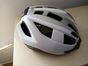 Fahrradhelm weiß, Größe S/M 54 - 59 cm mit Rücklicht - Bild 1 von 2