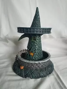 Nightmare Before Christmas Hexenhaus Hawthorne Village Displaly große Hexenfigur - Bild 1 von 9